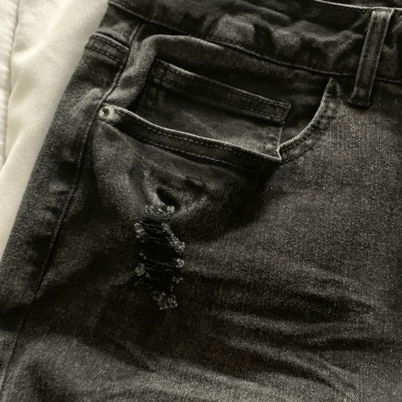 Schwiing Apparel woman’s 3/4 ankle distress jeans 31 NWT Eco friendly - Picture 3 of 12